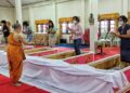 วัดหลวงพ่อปากแดงจัดพิธีนอนโลงศพสะเดาะเคราะห์ต่อชะตา